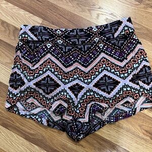 Express High Waist Geometric Lightweight Shorts